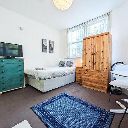 Cozy Central Apartments - With Private Kitchens & Bathrooms Portsmouth Dış mekan fotoğraf