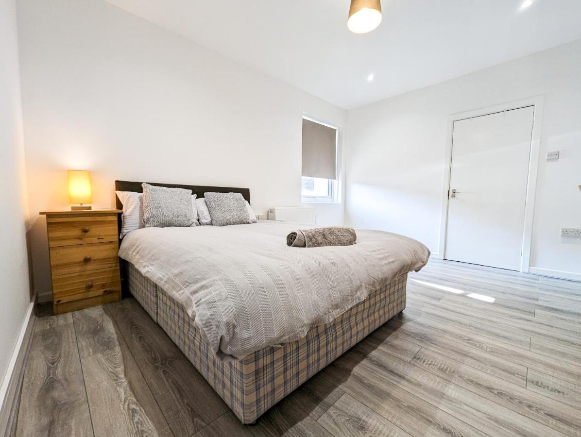 Cozy Central Apartments - With Private Kitchens & Bathrooms Portsmouth Dış mekan fotoğraf